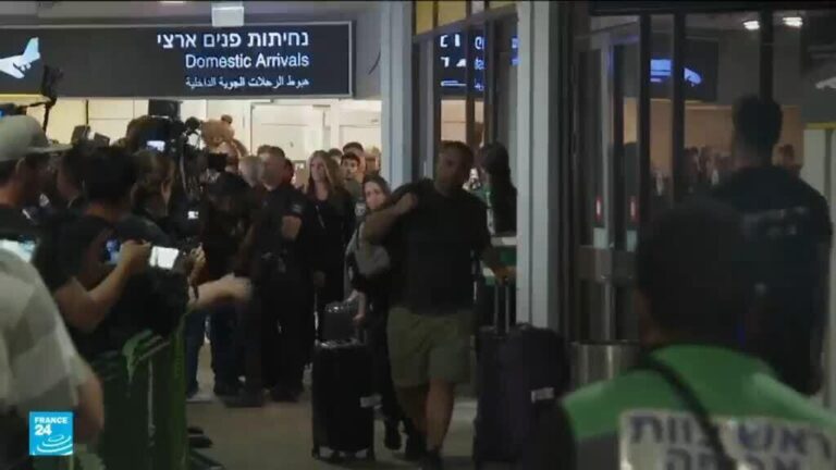 نتنياهو يكشف محاولة طعن قائد طائرة من دبي لإسرائيل وهبوط اضطراري يحول دون كارثة