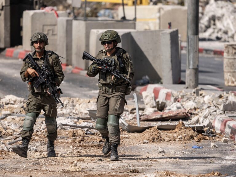 الاحتلال يعتزم تبني “نموذج جنين” في الخليل ويهجر نحو 2000 فلسطيني من منازلهم