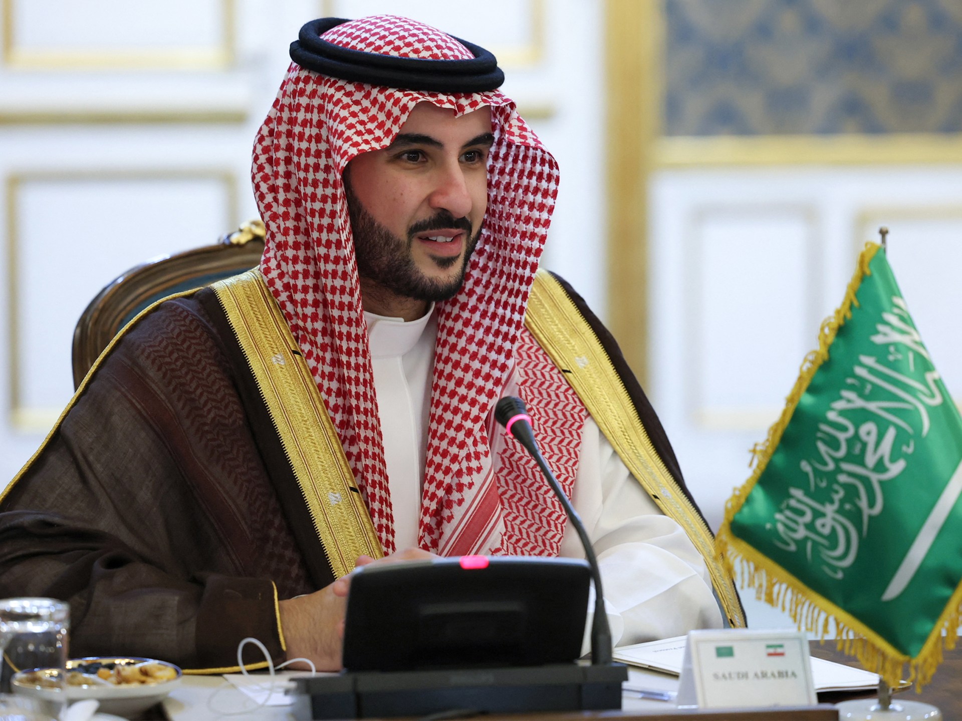 وزارة الدفاع السعودية تعزز التنسيق العسكري مع الناتو ووزراء دفاع غربيين لمواجهة تطورات المنطقة