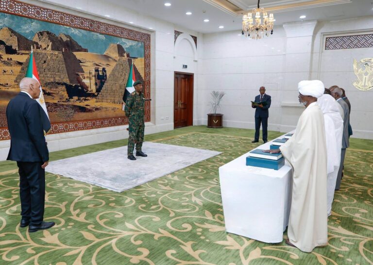 عودة المحكمة الدستورية في السودان بعد 6 سنوات: تحديات وانتظار لملفات مهمة