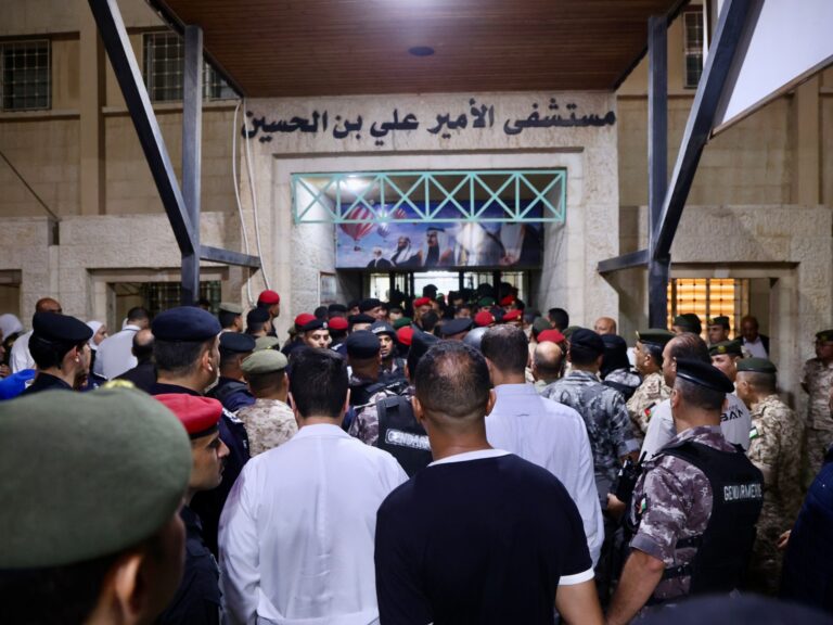 ارتفاع ضحايا الهجوم الإرهابي على كنيسة في الكرك إلى 8 ورئيس الوزراء يعلن الحداد العام