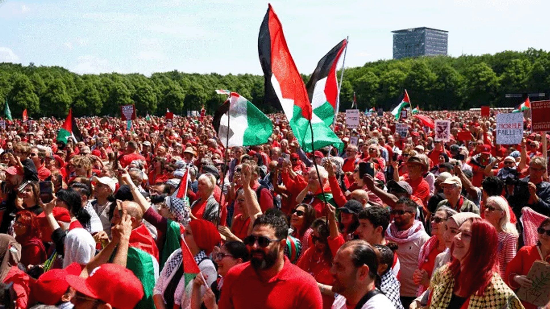 مظاهرات عالمية تضامناً مع غزة في الذكرى الثالثة لطوفان الأقصى