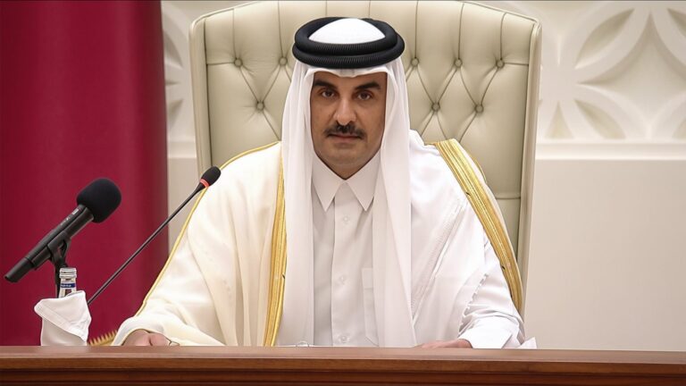 أمير قطر يؤكد على حماية السيادة وتعزيز الدبلوماسية في خطاب مجلس الشورى