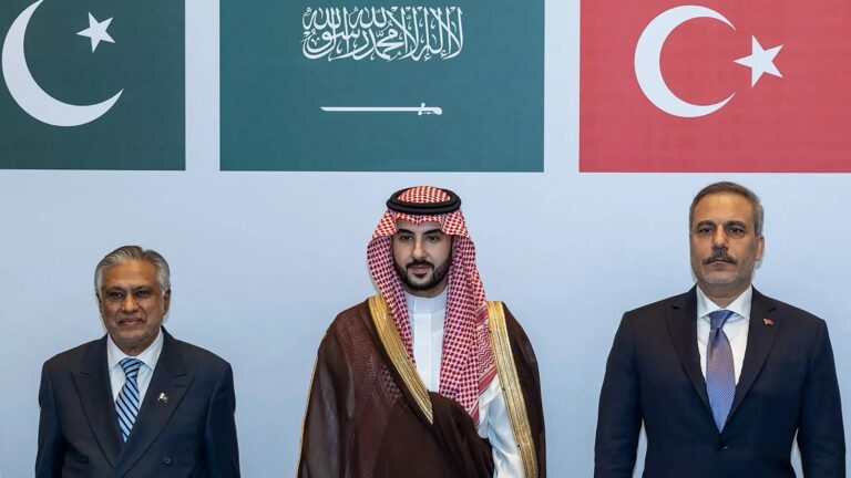 اجتماع وفد اتفاقية مكة مع إيران في طهران: خطوات دبلوماسية لخفض التصعيد الإقليمي