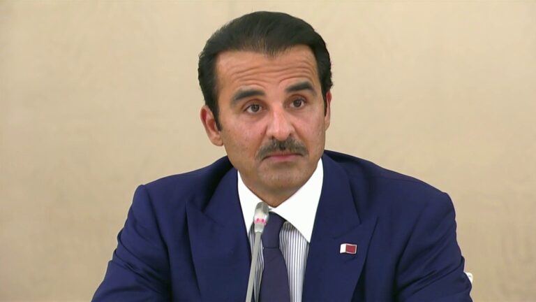 أمير قطر خلال لقائه بوتين: العالم يدفع ثمن أزمة هرمز ومأساة غزة مستمرة