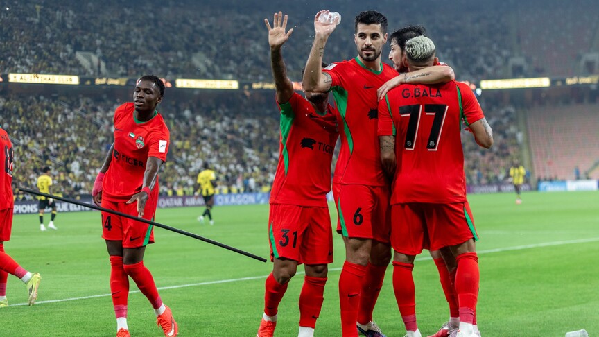 شباب الأهلي يسحق الاتحاد 2-1 بثنائية سردار آزمون بدوري أبطال آسيا للنخبة