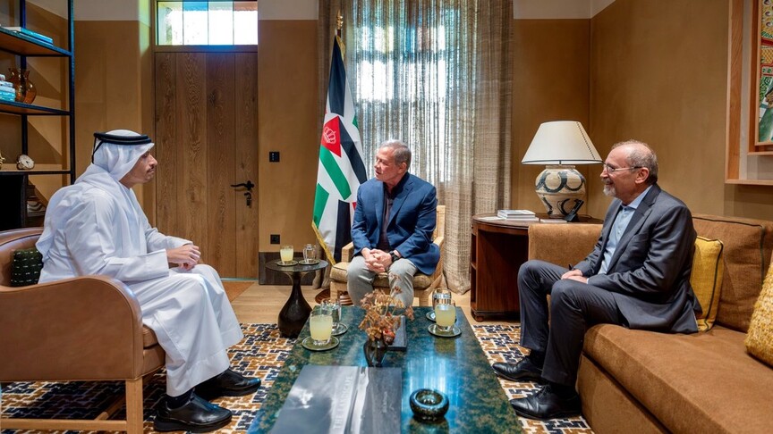 الملك عبد الله الثاني ورئيس الوزراء القطري يبحثان التهدئة وتطورات الأوضاع في فلسطين