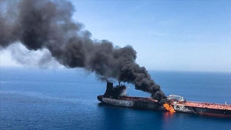 إصابات بين طاقم ناقلة نفط بعد هجوم بمقذوفات قبالة سواحل قطر