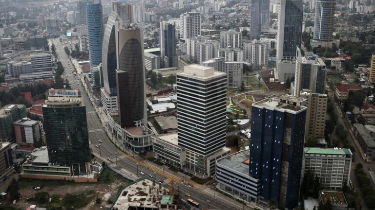 إثيوبيا تطلب من دبلوماسي مصري مغادرة البلاد وتعتبره “شخصًا غير مرغوب فيه”