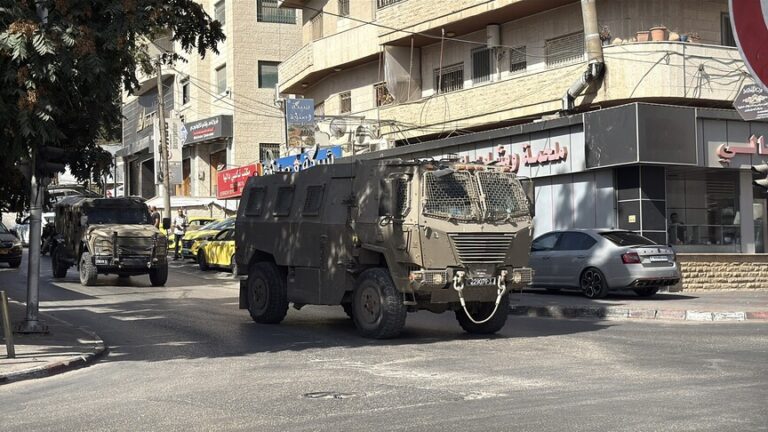 قوات إسرائيلية تقتحم مستشفى وجمعية الهلال الأحمر في سلفيت بالضفة الغربية