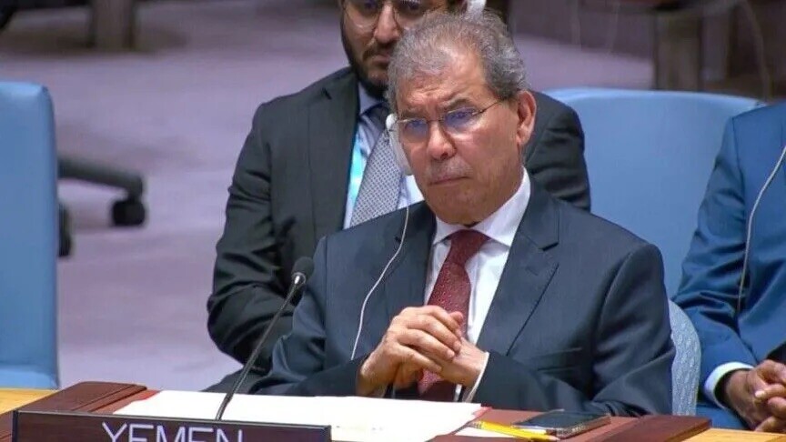 الحكومة اليمنية تطلق “فجر اليمن” لاستعادة مؤسسات الدولة وحصر السلاح بيدها