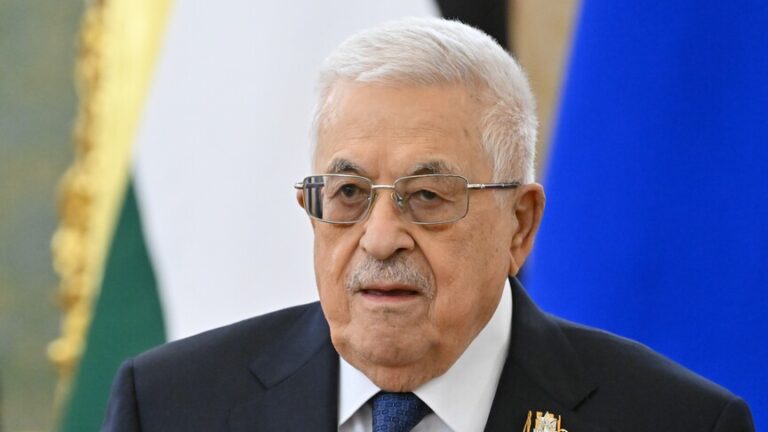 عباس يطالب مجلس الأمن بجلسة عاجلة لحماية الفلسطينيين من تصعيد الاحتلال والمستوطنين