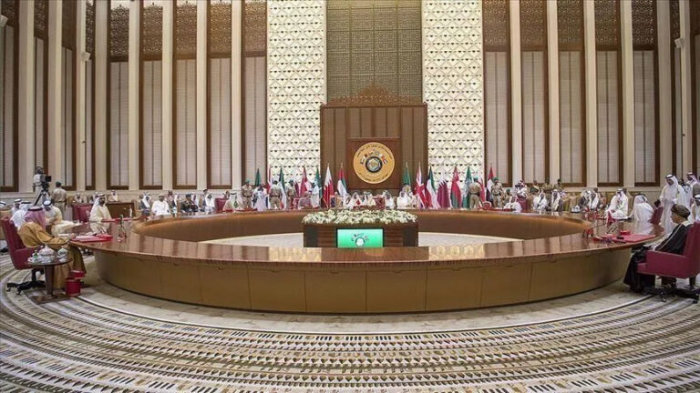 رؤساء أركان جيوش الخليج يجتمعون في البحرين لتعزيز التعاون الدفاعي في ظل توترات إقليمية متصاعدة
