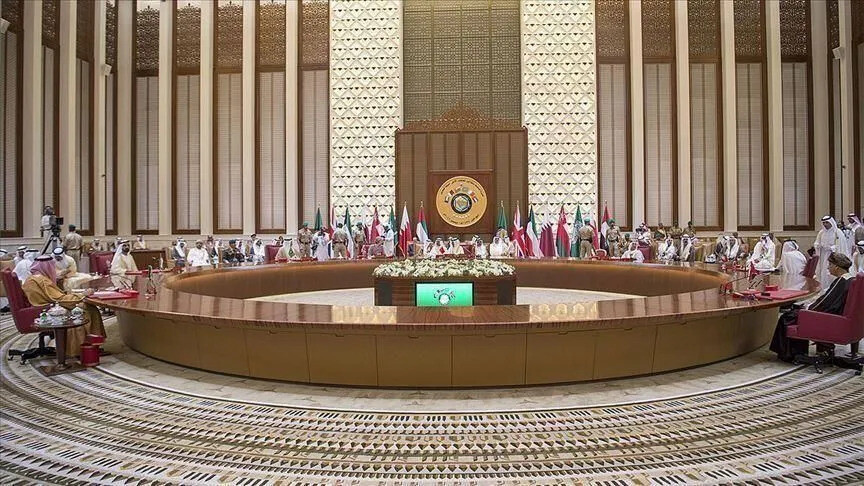 رؤساء أركان جيوش الخليج يجتمعون في البحرين لتعزيز التعاون الدفاعي في ظل توترات إقليمية متصاعدة