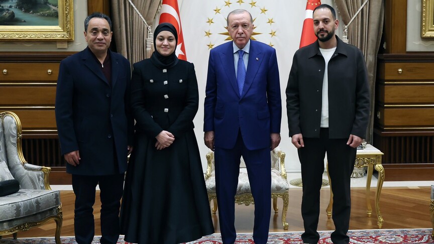 الرئيس أردوغان يستقبل أسرة الطفلة الفلسطينية هند رجب التي قتلت في غزة